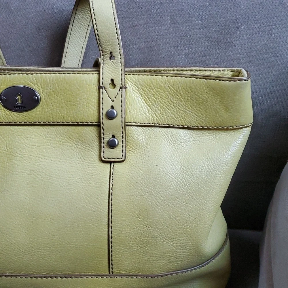 Fossil Y2K yellow vintage tote bag